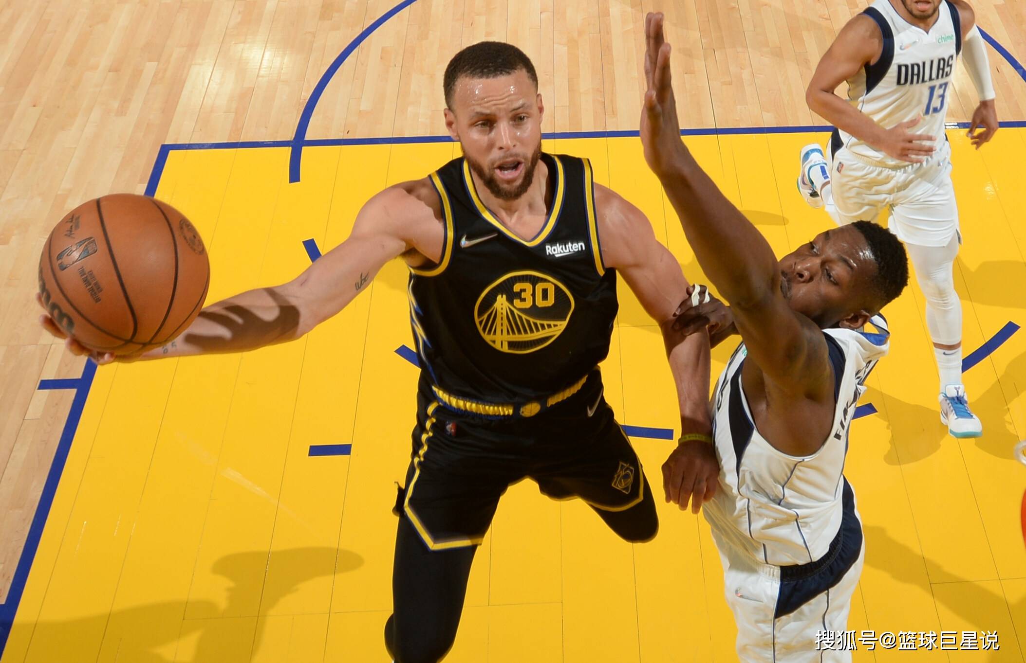 开云-凯恩新星赛况扑朔迷离表现惊艳，勇士未来可期！的简单介绍